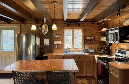 West Dover Cabin | Waterfalls-View-Pond. Secluded Log Cabin at Mount Snow