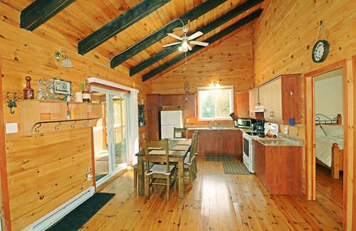 Mauricie Cottage | Waterfront - Wood stove -Fully Equipped