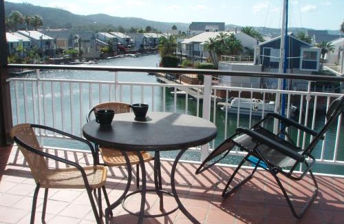 Knysna Central Apartment | WATERFRONT 15 QUAY WEST