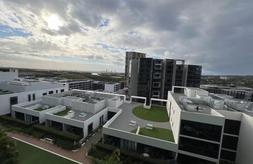 Wentworth Point Apartment | Waterfront 2 bedders Whole unit w car space 2m