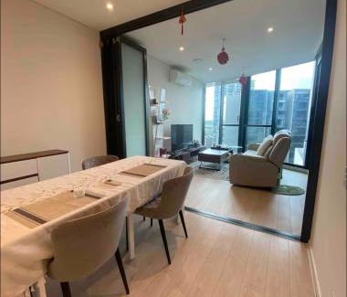 Wentworth Point Apartment | Waterfront 2 bedders Whole unit w car space 2m