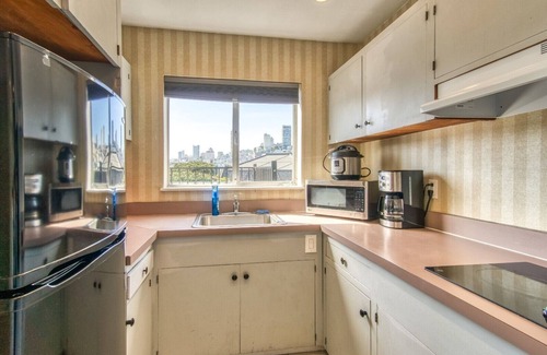 Fisherman's Wharf Hotel | Waterfront 2 Bedroom Suite with Large Wrap Around Deck-View of SF Bay