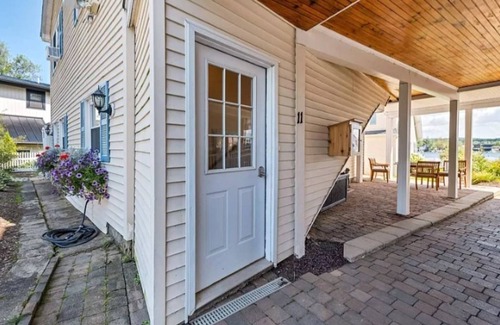 Winnisquam Condo | Waterfront 2-bedroom condo on Lake Winnisquam, in quaint Tilton.