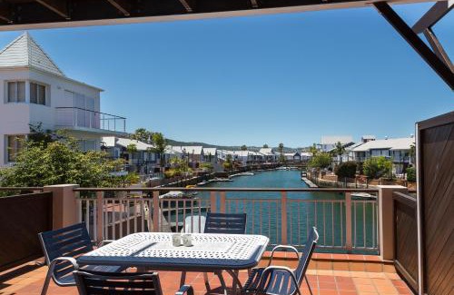 Knysna Central Apartment | WATERFRONT 2 QUAY WEST