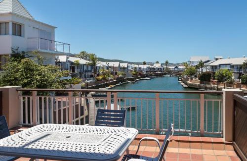 Knysna Central Apartment | WATERFRONT 2 QUAY WEST