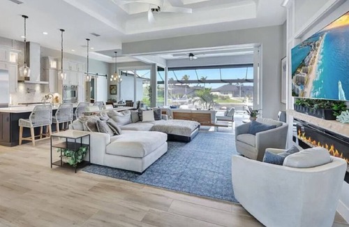 Punta Gorda House | Waterfront 3-bedroom house with WiFi, Pool & SPA in fantastic Punta Gorda