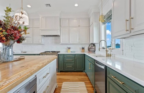 Lake Charles House | Waterfront 4 Bedroom Home