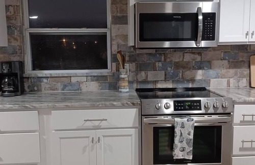 Vista Del Mar House | Waterfront 4BR 6+Crib 3BA+Study/Gm Rm Pool Kayak jetski