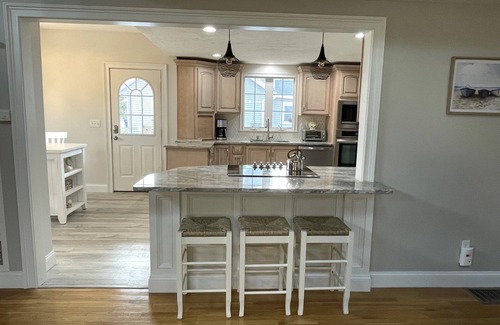 Wareham House | Waterfront - Amazing views - private access to Parkwood beach