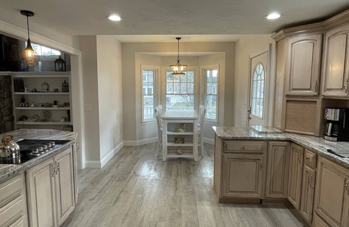 Wareham House | Waterfront - Amazing views - private access to Parkwood beach