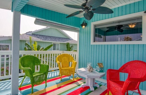 City-by-the Sea House | Waterfront at Off The Charts