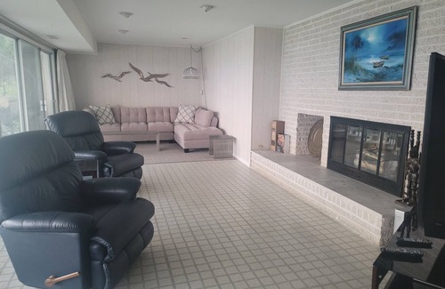 Arundel on the Bay House | Waterfront Beach House with amazing views