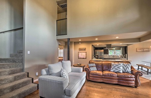 Springdale House | Waterfront Beaver Lake Hideaway w/Kayaks & More!
