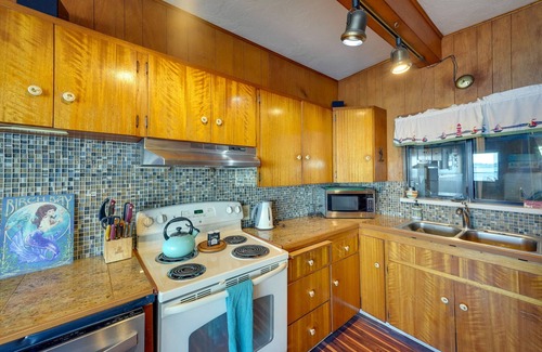 Birch Bay Cabin | Waterfront Birch Bay Cabin: Beach Access & Sunsets