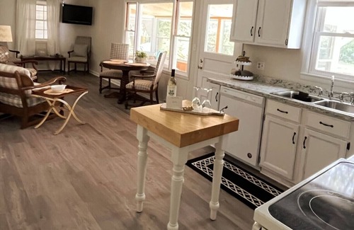 Wisconsin Dells House | Waterfront Breezeway Bay 2