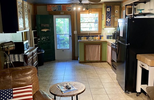 Guntersville Cabin | Waterfront Cabin! Fisherman’s Paradise! Pet Friendly! Slew on Main Channel!