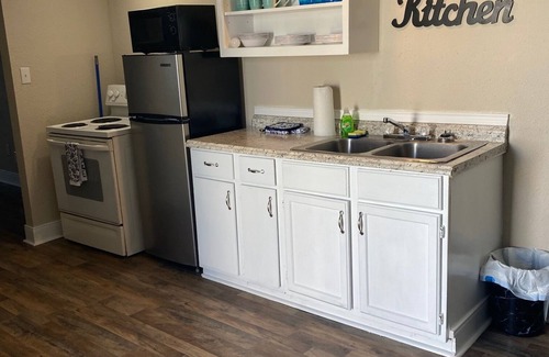San Patricio County Cabin | Waterfront Cabin in Aransas Pass, Texas. Full kitchen! @Fin and Feather Marina