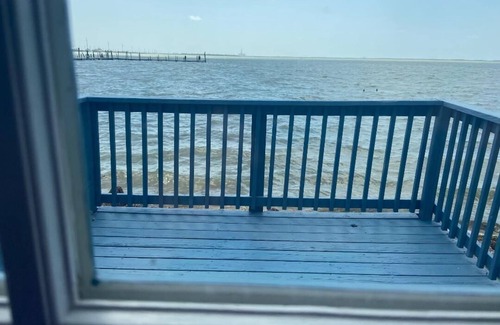 San Patricio County Cabin | Waterfront Cabin in Aransas Pass, Texas. Full kitchen! @Fin and Feather Marina