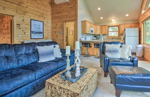 Detroit Lakes Cabin | Waterfront Cabin in Detroit Lakes w/Deck+Yard
