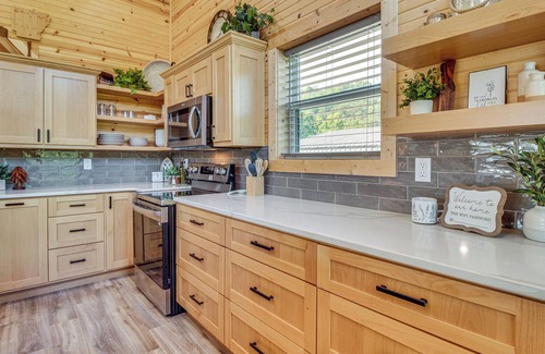 Mountain Home Cabin | Waterfront Cabin on White River: Great for Anglers