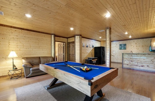 Gainesville House | Waterfront cabin with party dock. We are pet friendly so bring the whole family.