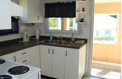 Sauble Beach Cottage | WATERFRONT! Charming Beach Front Cottage