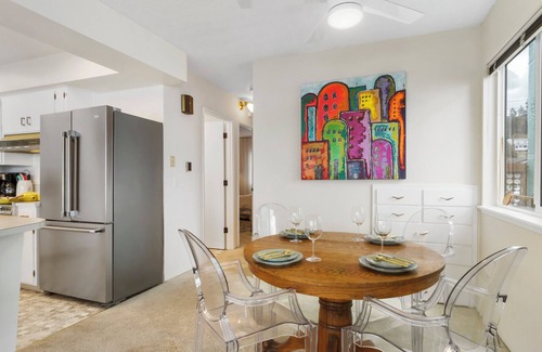 South End House | WATERFRONT CLASSIC 1920s UPDATED moden retro beautiful views!