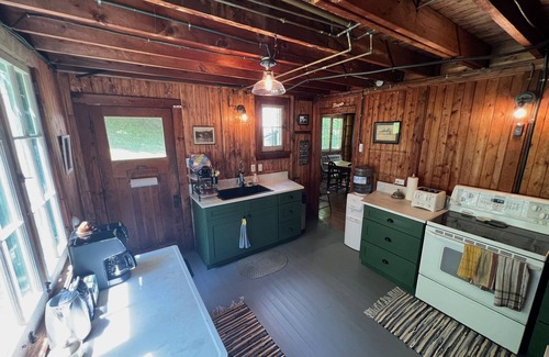 Huntsville Cottage | Waterfront Classic Family Cottage in Huntsville, Muskoka