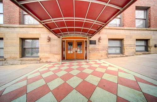 Downtown Cleveland Apartment | Waterfront Cleveland Apt ~ 1 Mi to Downtown