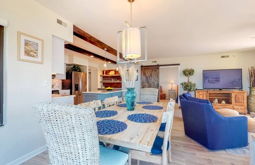 Litchfield by the Sea Condo | Waterfront condo w/shared outdoor pool, hot tub, & tennis - beach access