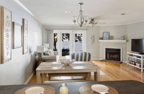 Beaufort Condo | Waterfront Condo Getaway