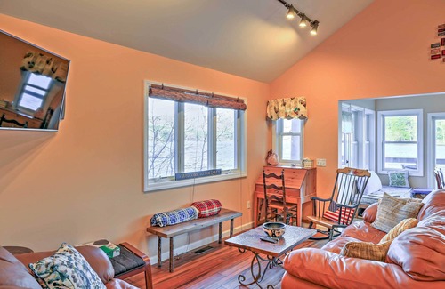 Great Barrington Cottage | Waterfront Cottage: 10 Min to Great Barrington!
