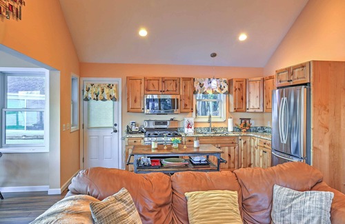 Great Barrington Cottage | Waterfront Cottage: 10 Min to Great Barrington!