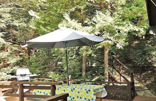 Val-des-Monts Cottage | Waterfront Cottage 40min from Ottawa