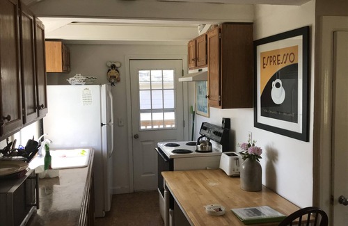Buzzards Bay House | Waterfront Cottage on Scenic Cove. Price Change!
