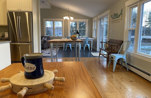 Boothbay House | Waterfront Cottage on Tidal Cove with Dock