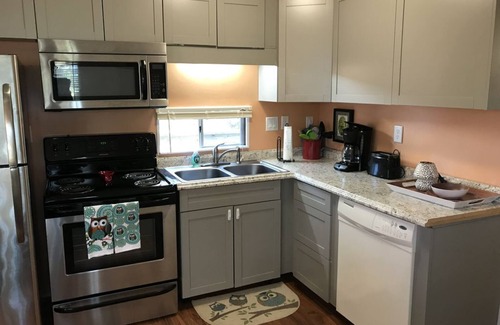 Leesburg Cottage | Waterfront Cottage on the Harris chain in Leesburg