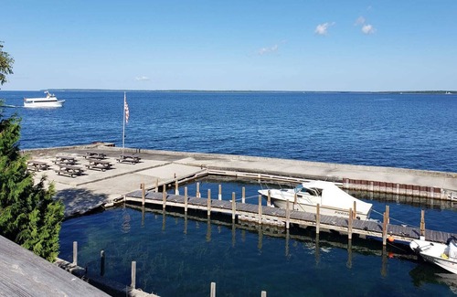 Gills Rock Cottage | Waterfront cottage with private marina.