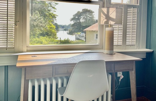 Reedville House | Waterfront! - Cozy "Captain's Cottage" with hot tub!
