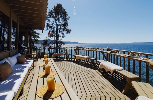 Arbor Heights House | Waterfront Dream 4BR Home with Pool & Beach Access