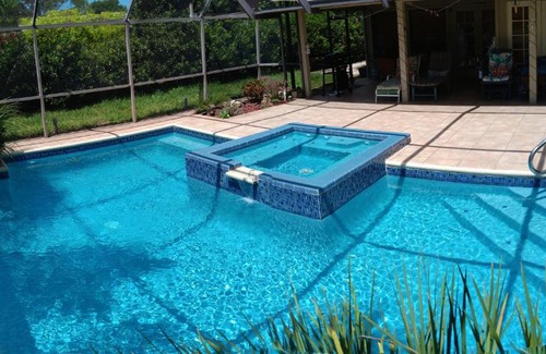 Palma Sola Bed & Breakfast | Waterfront Dream