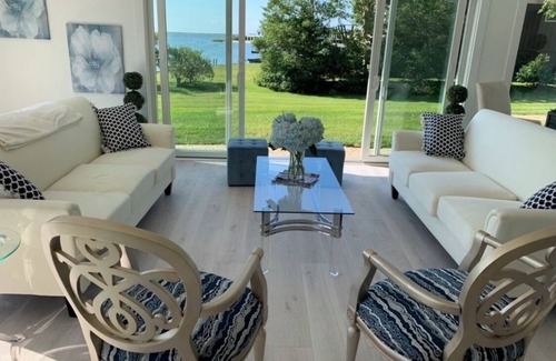 Hampton Bays House | Waterfront Dream