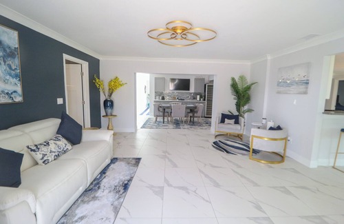 Ruskin House | Waterfront Elegance