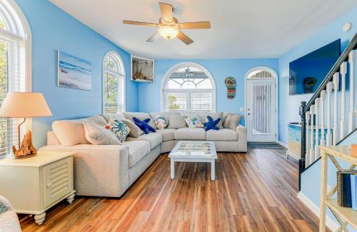 Emerald Isle House | Waterfront Emerald Isle Home with Dock Access!