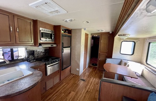 Frankfort RV Rental | Waterfront Glamping on Kentucky River