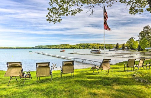Glen Arbor Apartment | Waterfront Glenn Lake Condo Gas Grill and Views