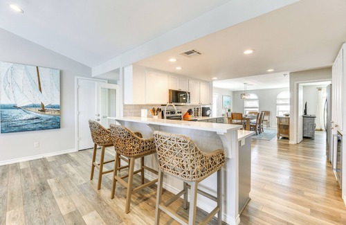 City-by-the Sea House | Waterfront Home w/Deck & Pool in City-by-the-Sea