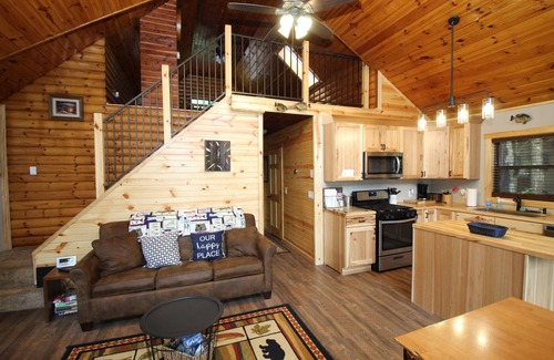 Elcho Cabin | Waterfront Home On Beautiful Lower Post Lake