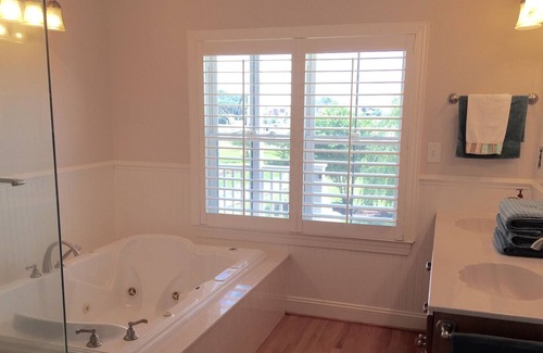 Morehead City House | Waterfront home overlooking the Intracoastal waters of the crystal coast.