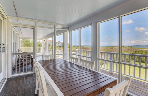 Harkers Island House | Waterfront Home w/Screened Porch & Sunsets